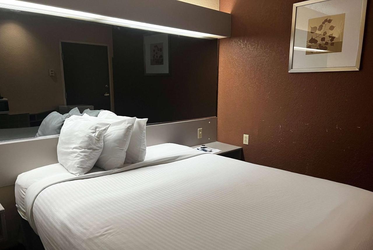 Microtel Inn & Suites By Wyndham Houston/Webster/Nasa/Clearlake Nassau Bay Exteriér fotografie